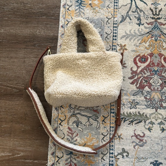 Laundry By Shelli Segal Sherpa Bag - Picture 1 of 6